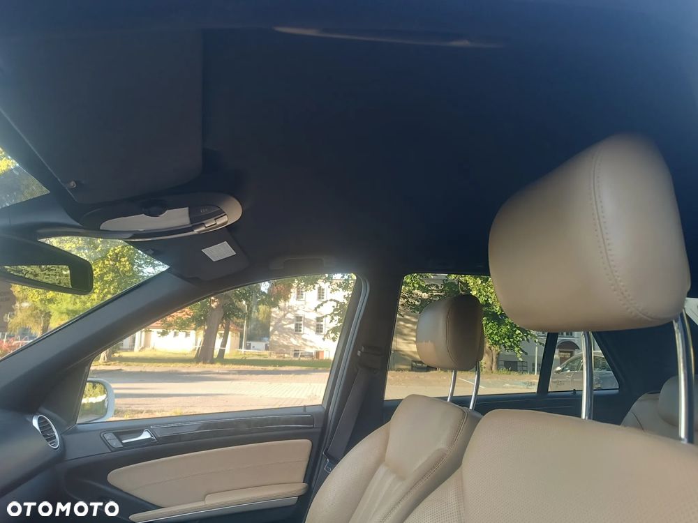 Mercedes-Benz ML 500 4Matic 7G-TRONIC Edition 10 - 12