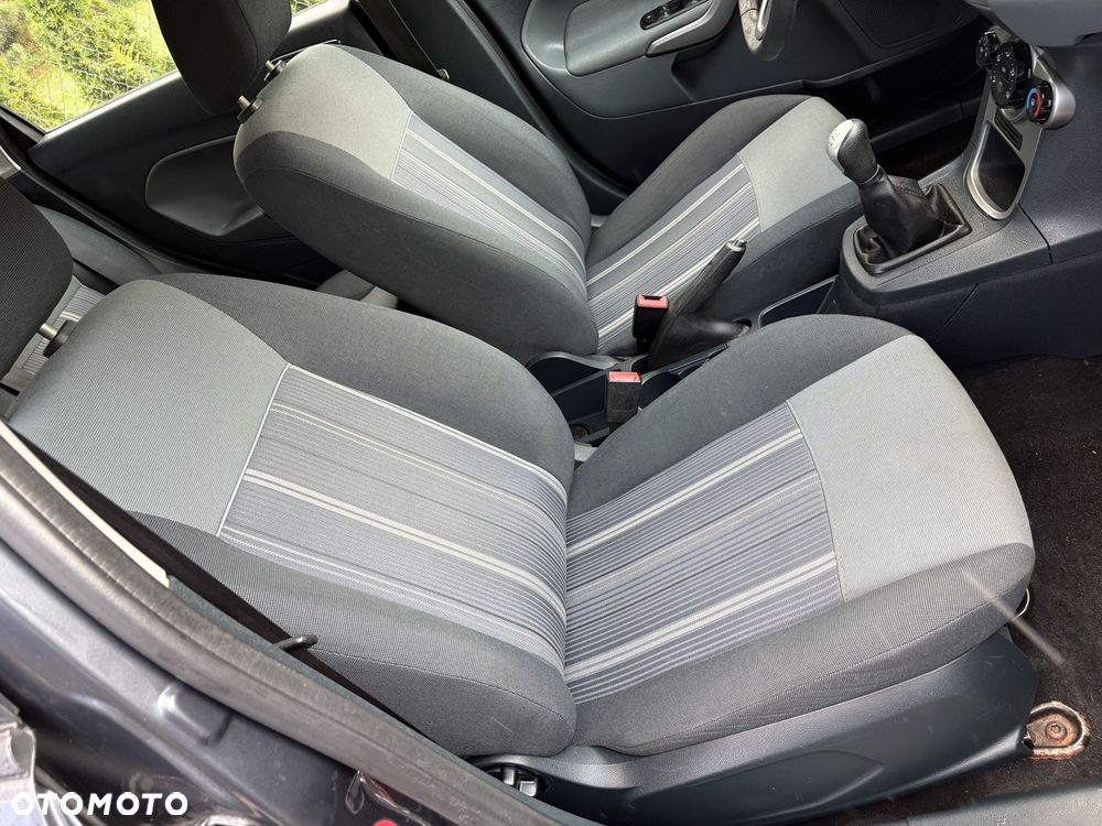 Ford Fiesta - 8