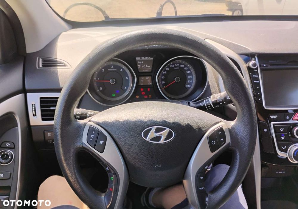Hyundai i30 - 13