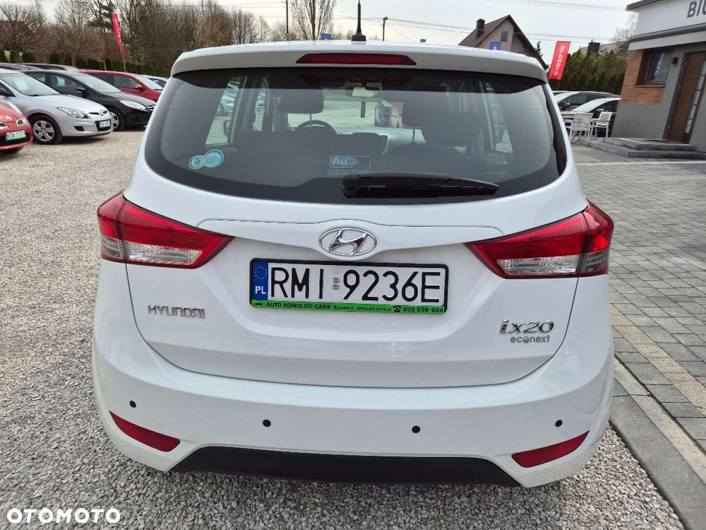 Hyundai ix20 - 8