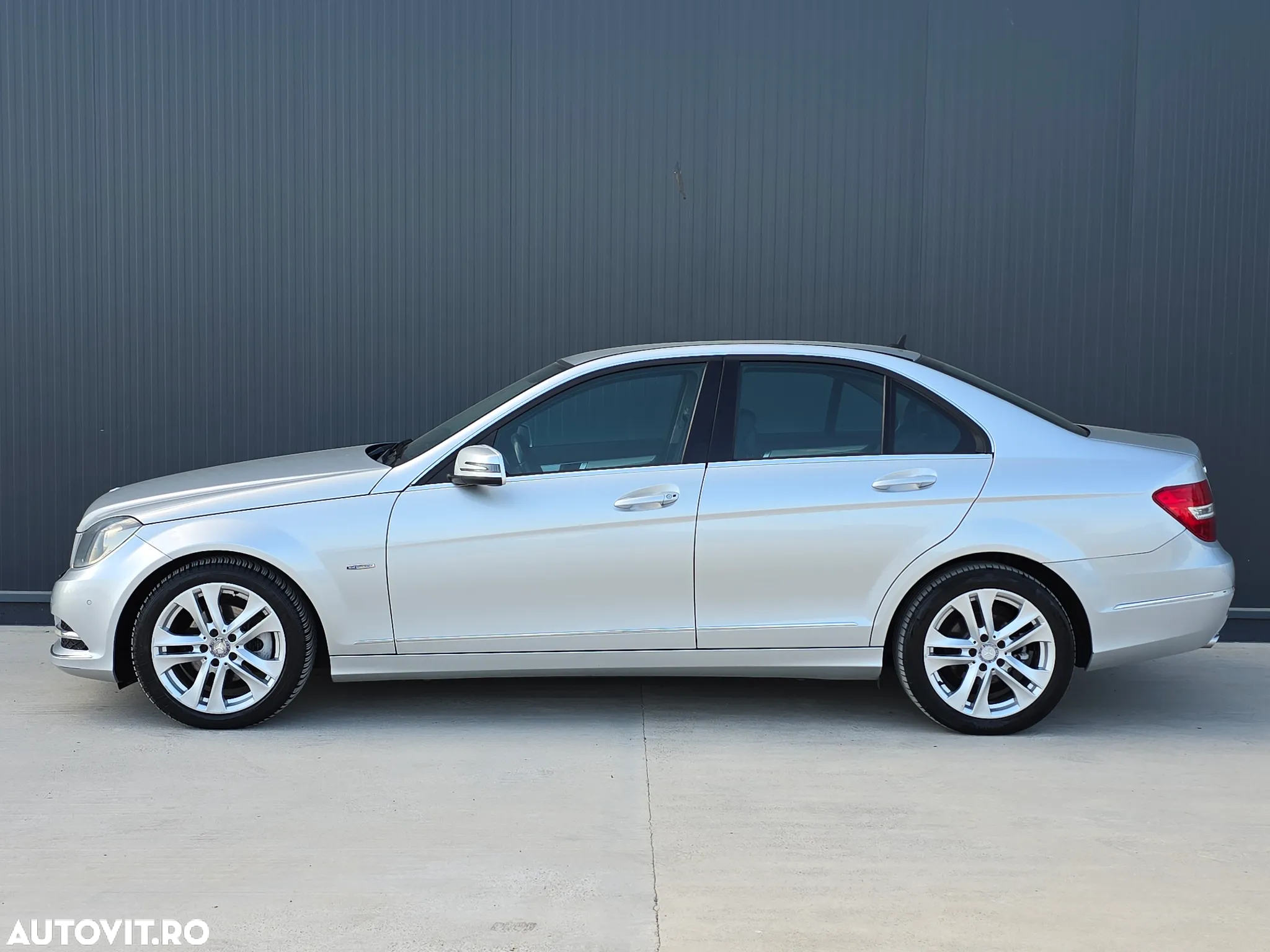 Mercedes-Benz C 200 CDI BlueEFFICIENCY - 16