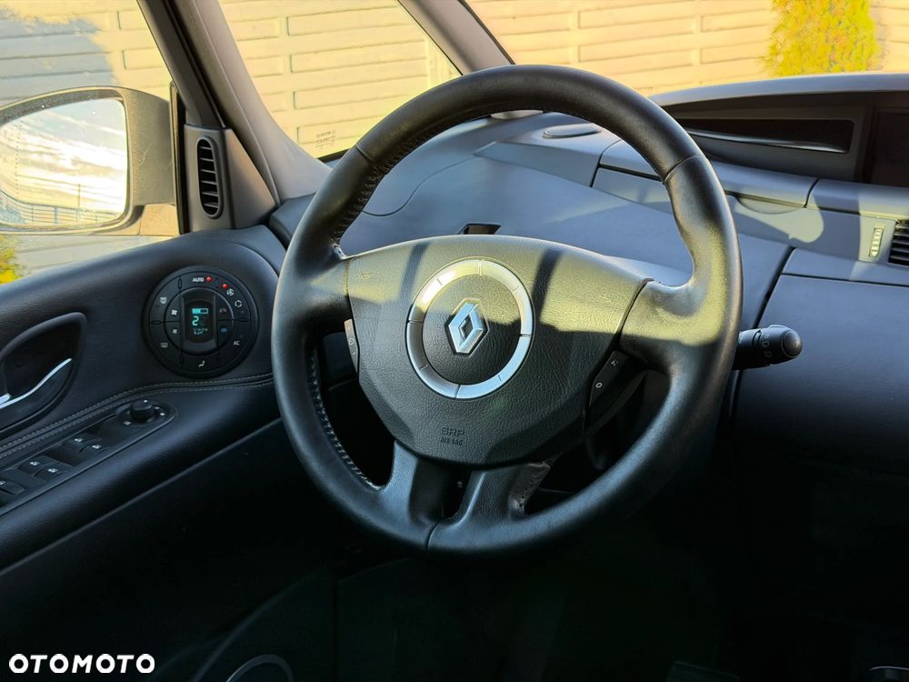 Renault Espace 2.0 dCi Initiale - 7