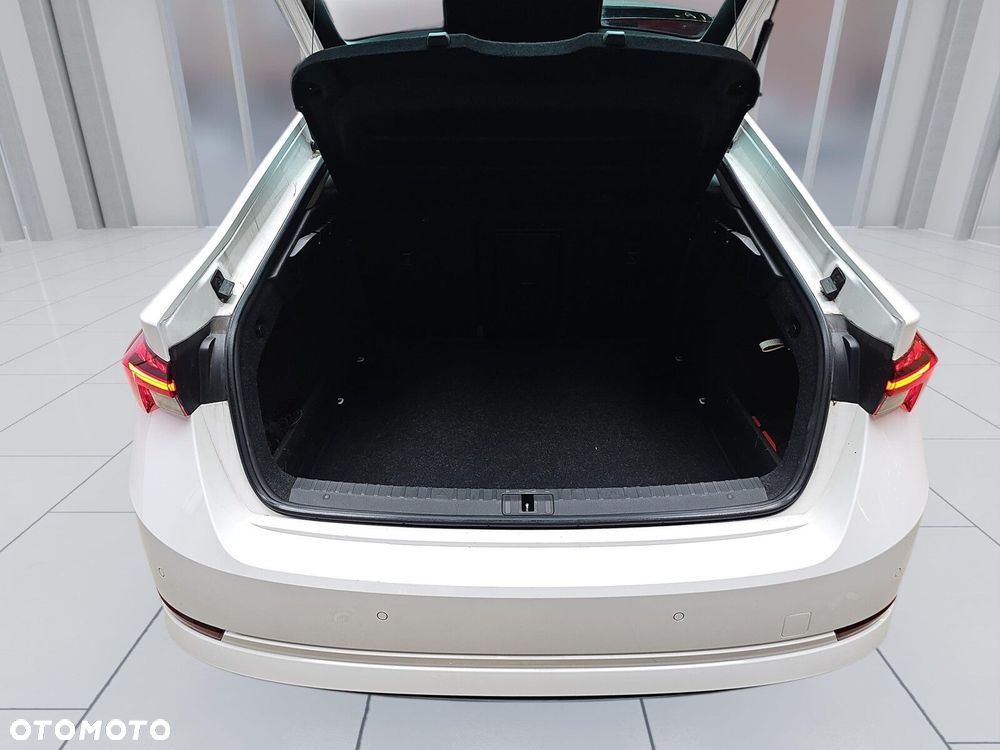 Skoda Octavia 2.0 TDI Ambition DSG - 19