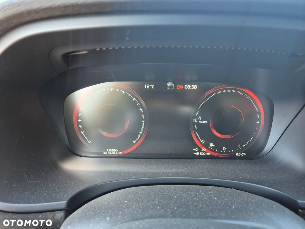 Volvo V90 T8 AWD Plug-In Hybrid Momentum - 10