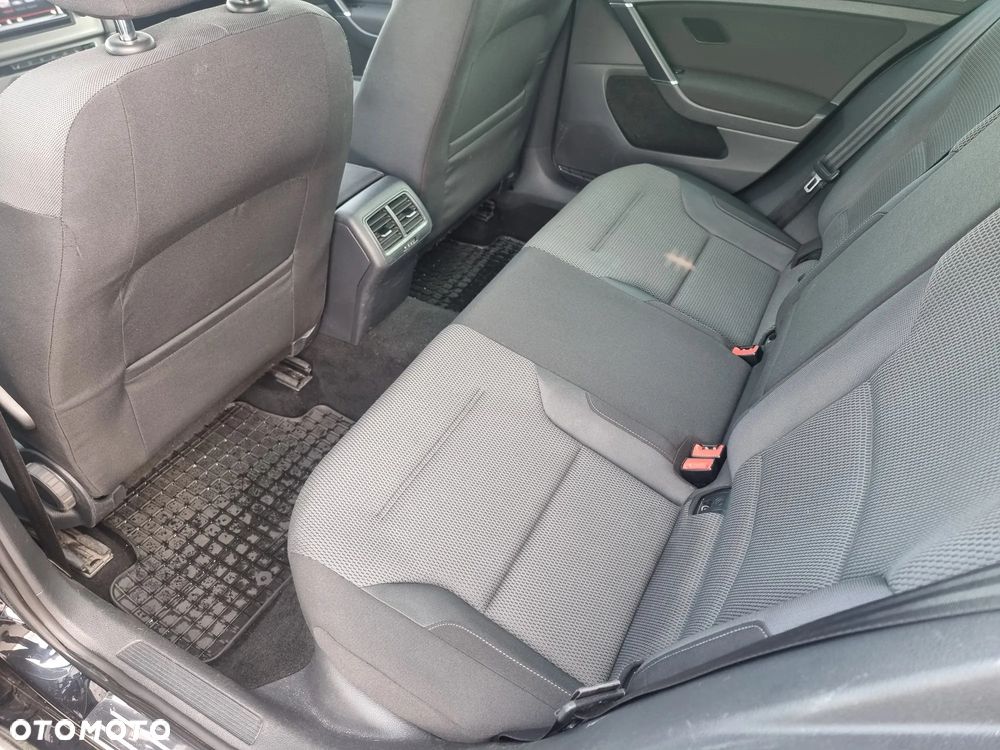 Volkswagen Golf 1.6 TDI Trendline - 8