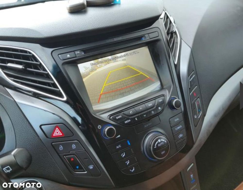 Hyundai i40 Kombi 1.7 CRDi DCT Premium - 10