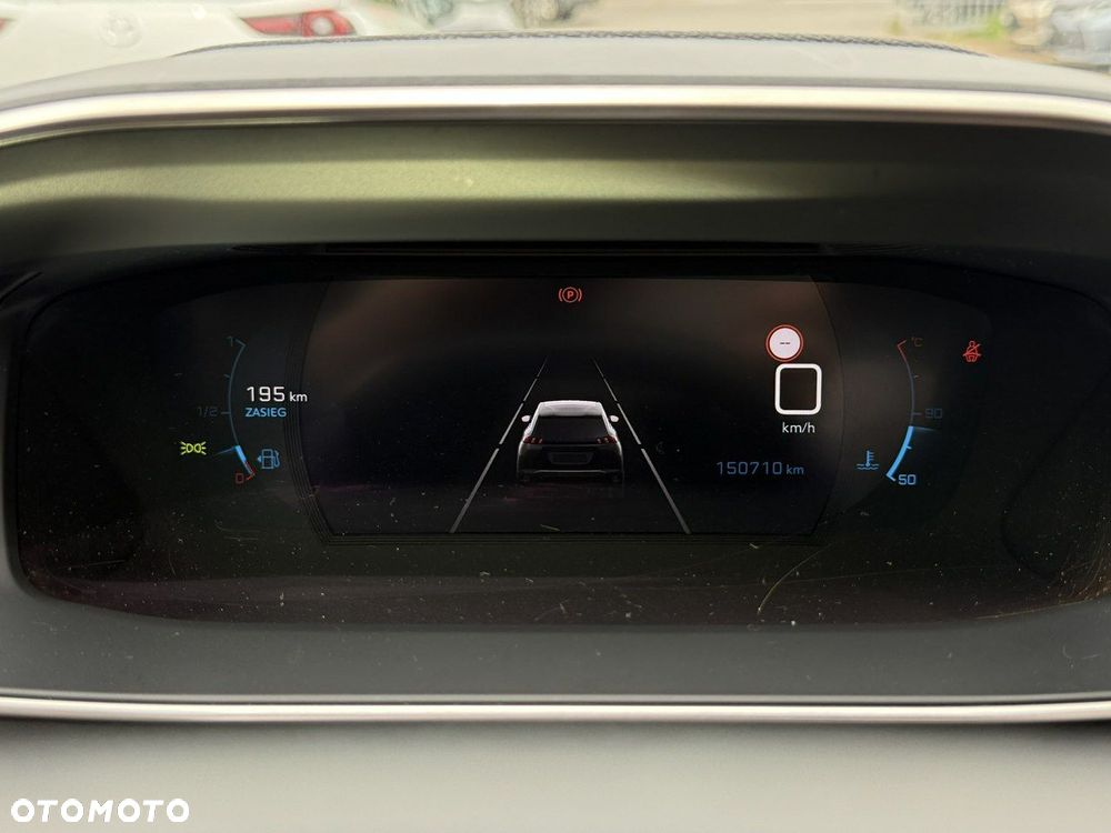 Peugeot 2008 1.5 BlueHDi Allure Pack S&S - 22