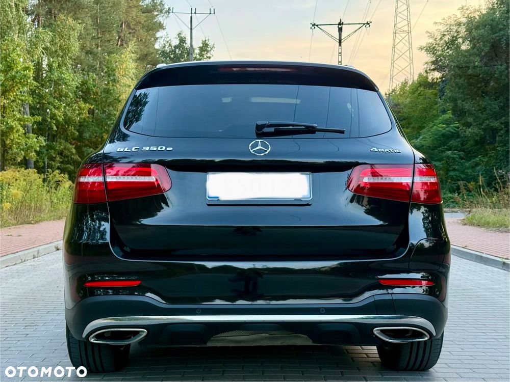 Mercedes-Benz GLC 350 e 4Matic 7G-TRONIC AMG Line - 23