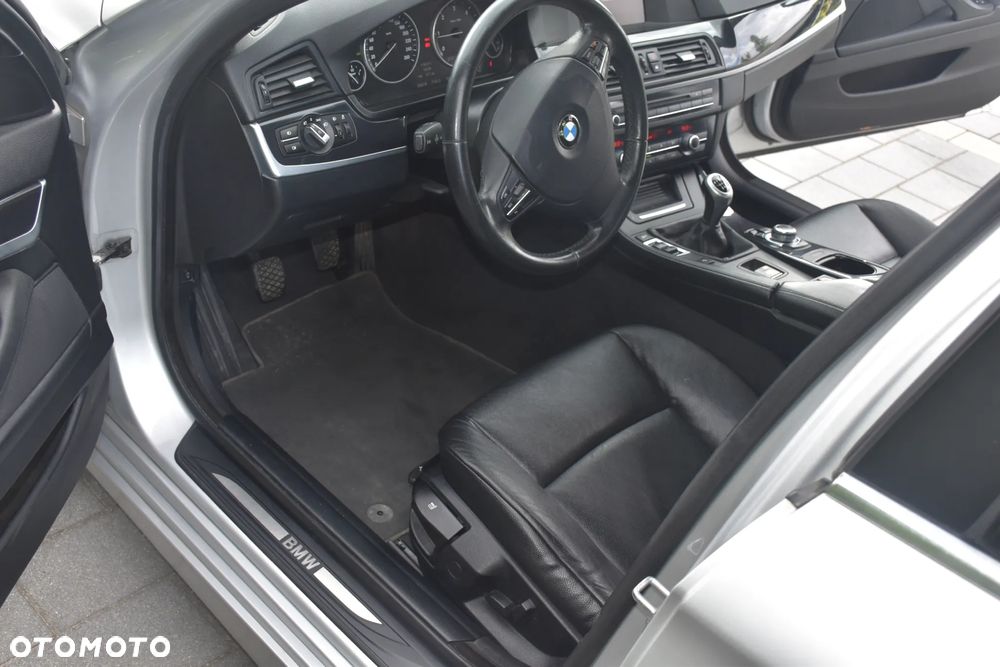 BMW Seria 5 520d - 6
