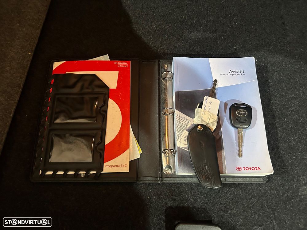 Toyota Avensis SD 2.0 D-4D Sol S/GPS - 31