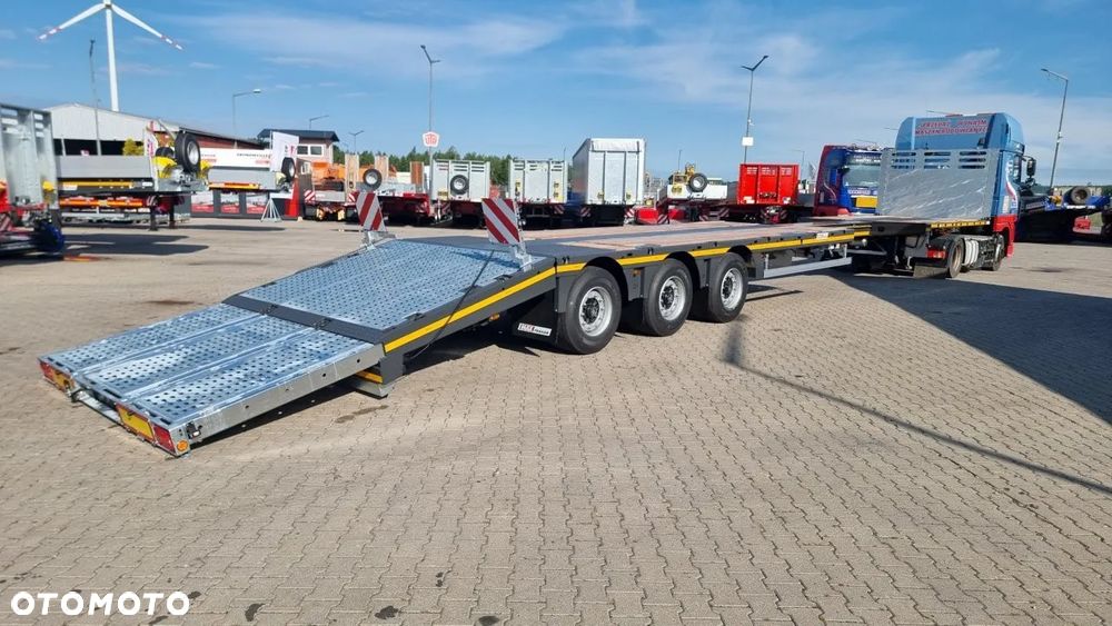 MAX Trailer platforma z hydraulicznie opuszczaną i wysuwaną rampą najazdową - 19