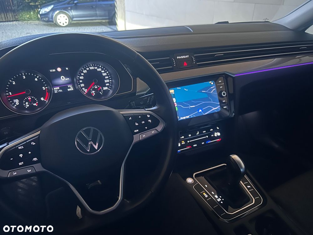 Volkswagen Passat 2.0 TDI SCR DSG Business - 8