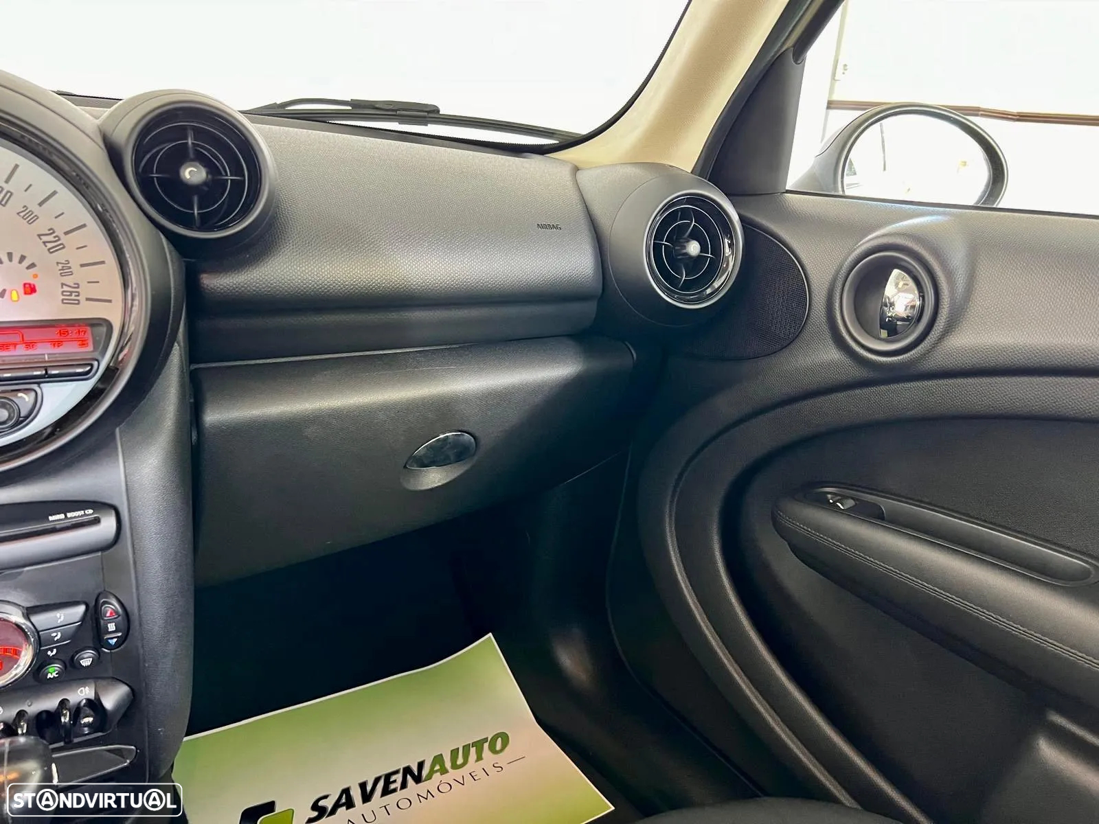 MINI Countryman Cooper D Auto - 11