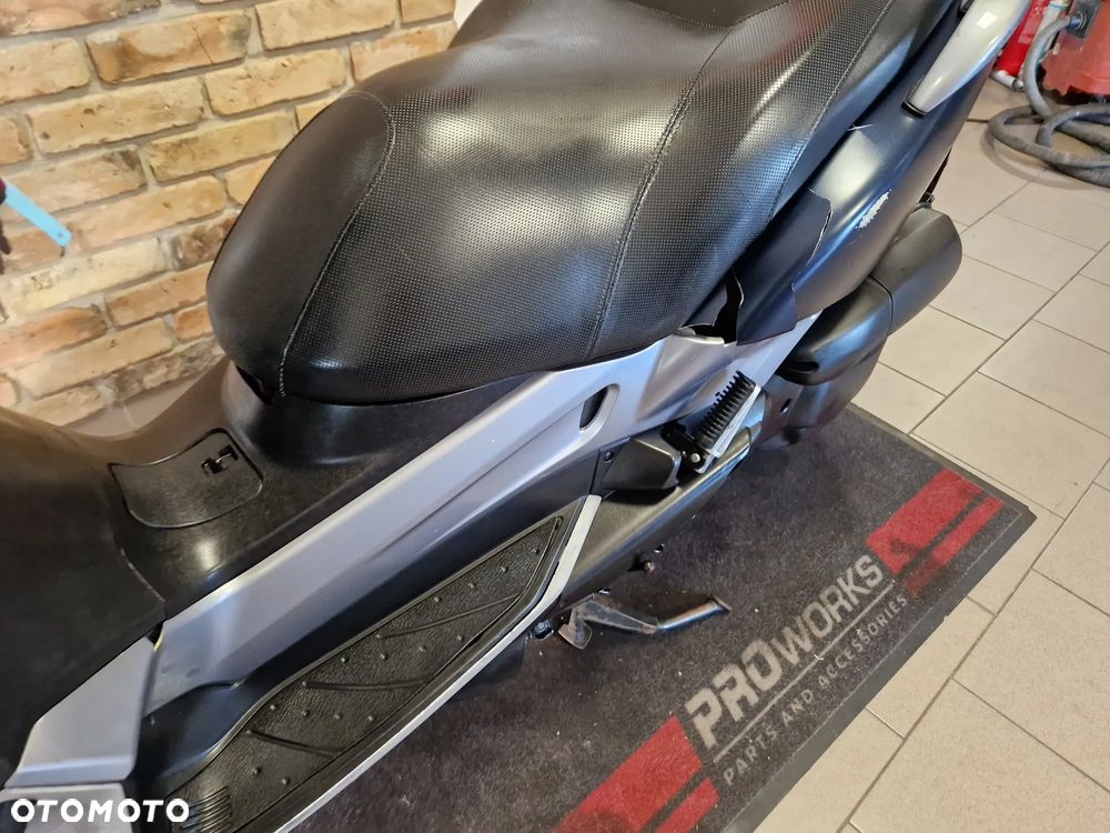 Yamaha X-max - 19
