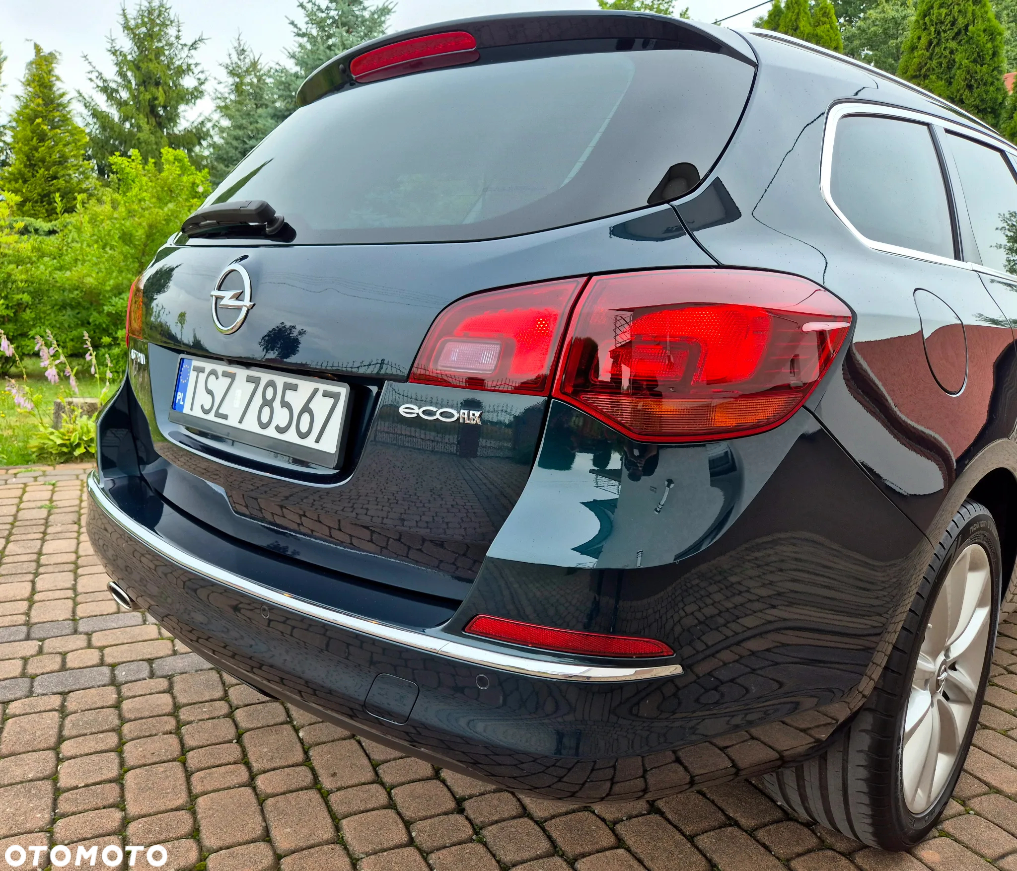 Opel Astra 2.0 CDTI Exklusiv - 15