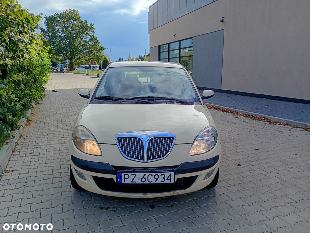 Lancia Ypsilon - 15