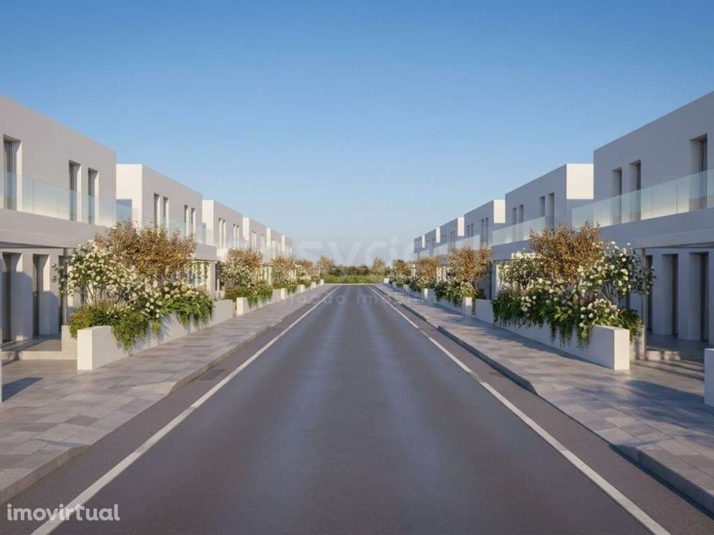 Lote 465 m2 para construção de moradia com 2 pisos e garagem em Tor... - Grande imagem: 4/15