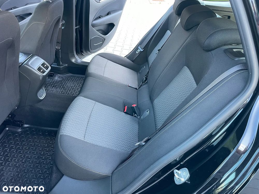 Opel Insignia - 27