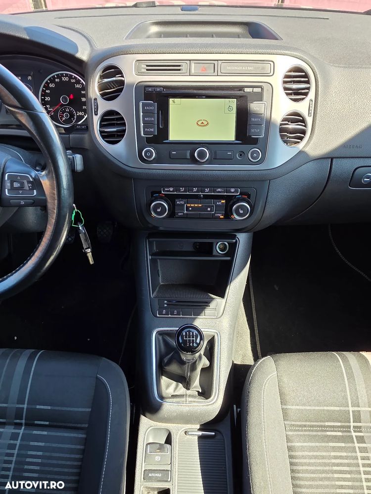 Volkswagen Tiguan - 8