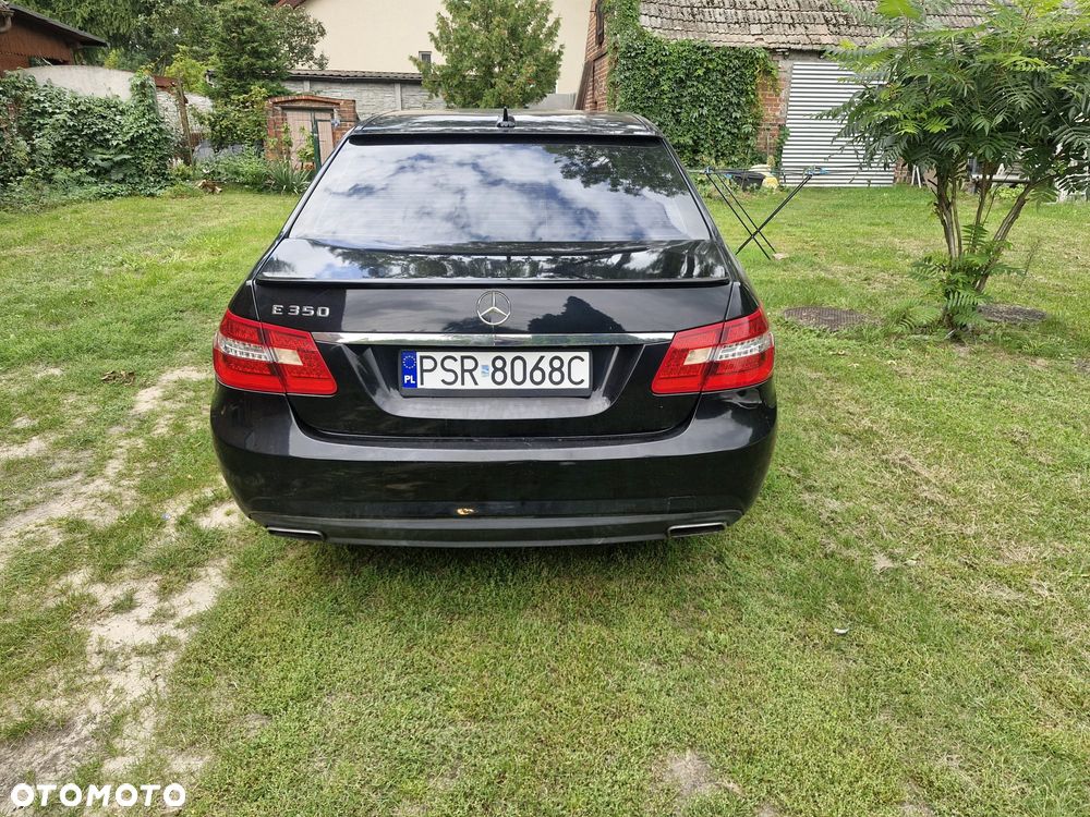 Mercedes-Benz Klasa E 350 4-Matic Classic - 9