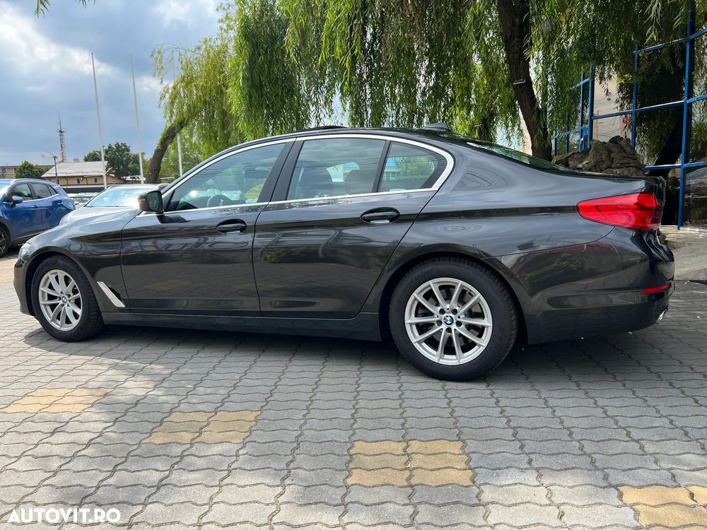 BMW Seria 5 520d AT - 14