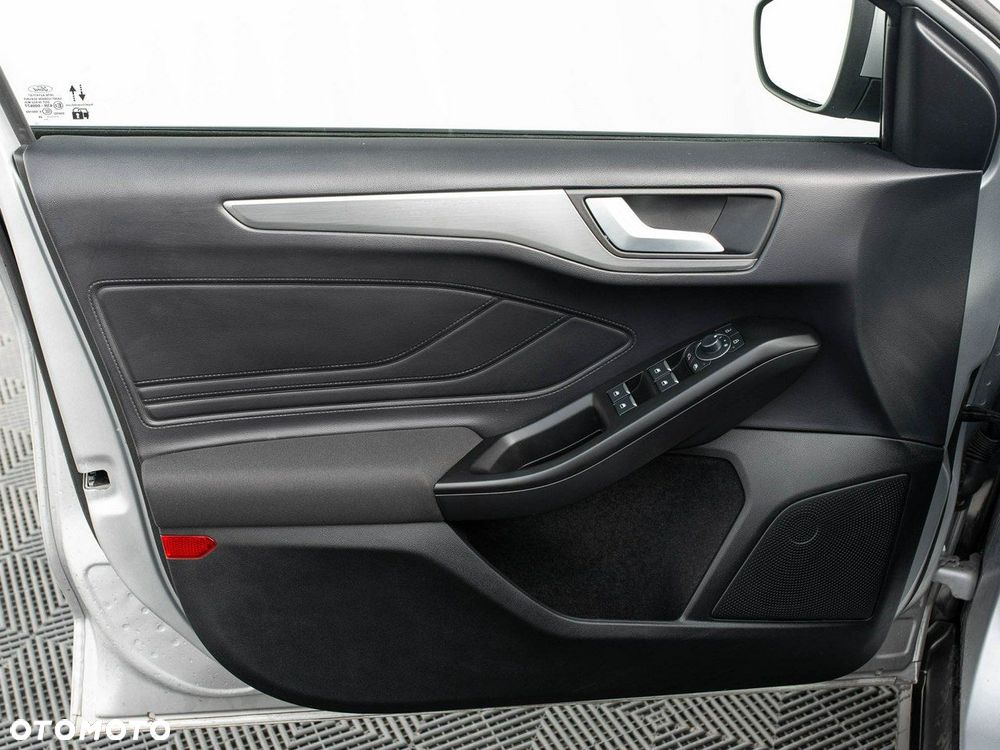 Ford Focus - 11