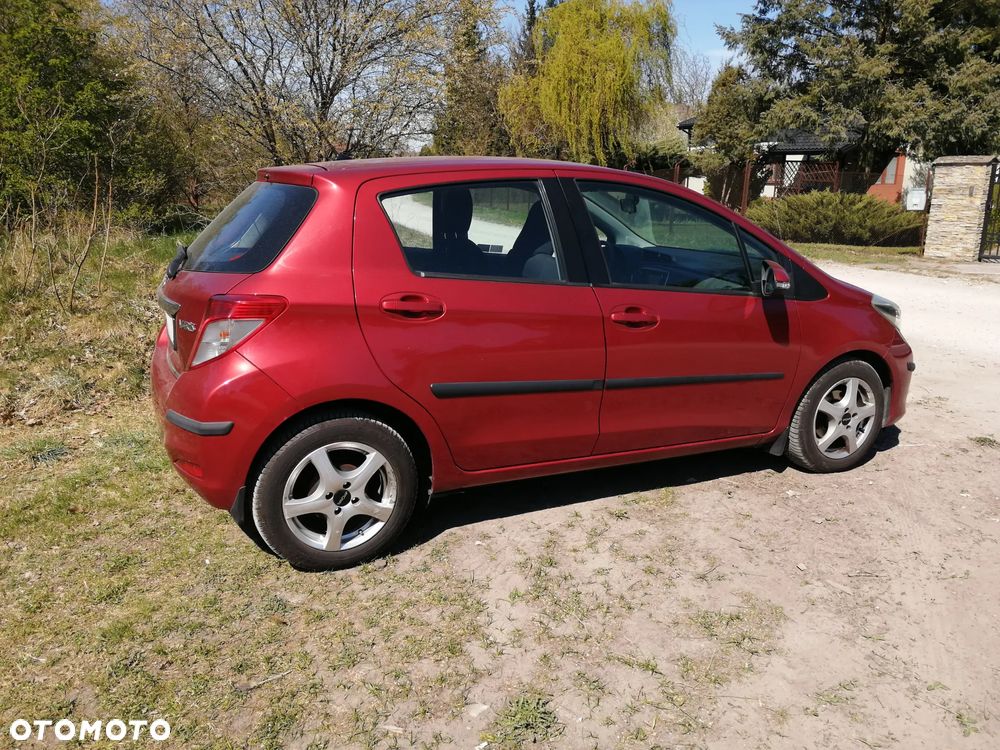 Toyota Yaris 1.33 Premium - 3