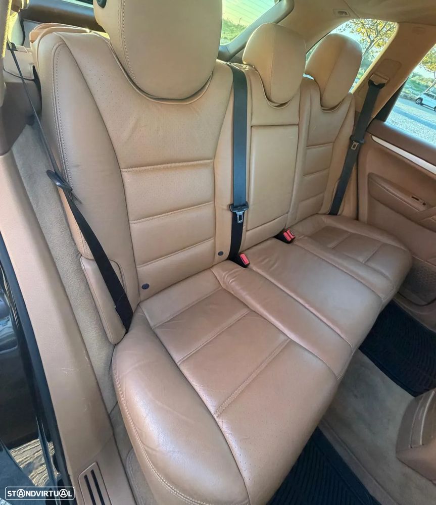 Porsche Cayenne Tiptronic - 16