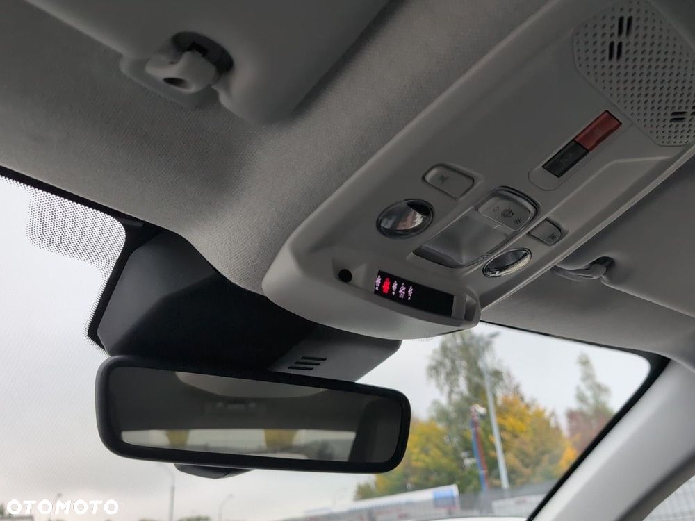 Citroën C4X 1.2 mHEV Max eDCT6 - 25