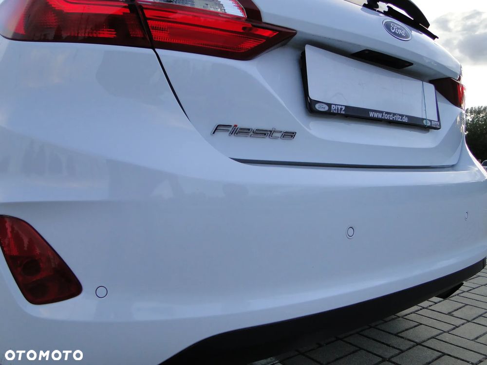 Ford Fiesta - 25