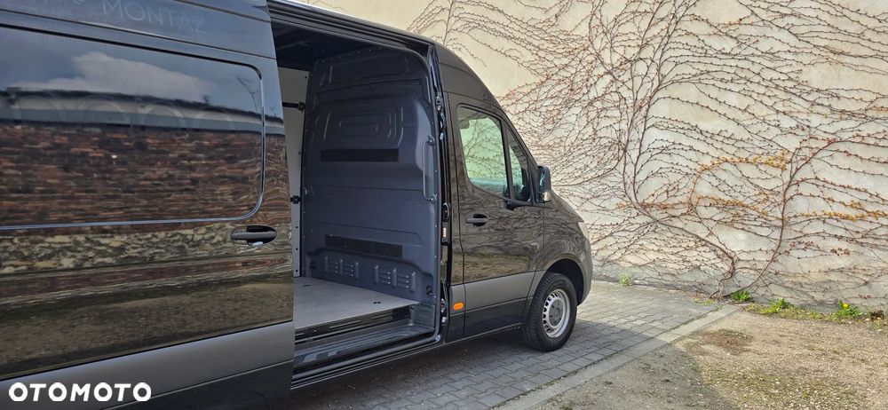 Mercedes-Benz Sprinter - 21