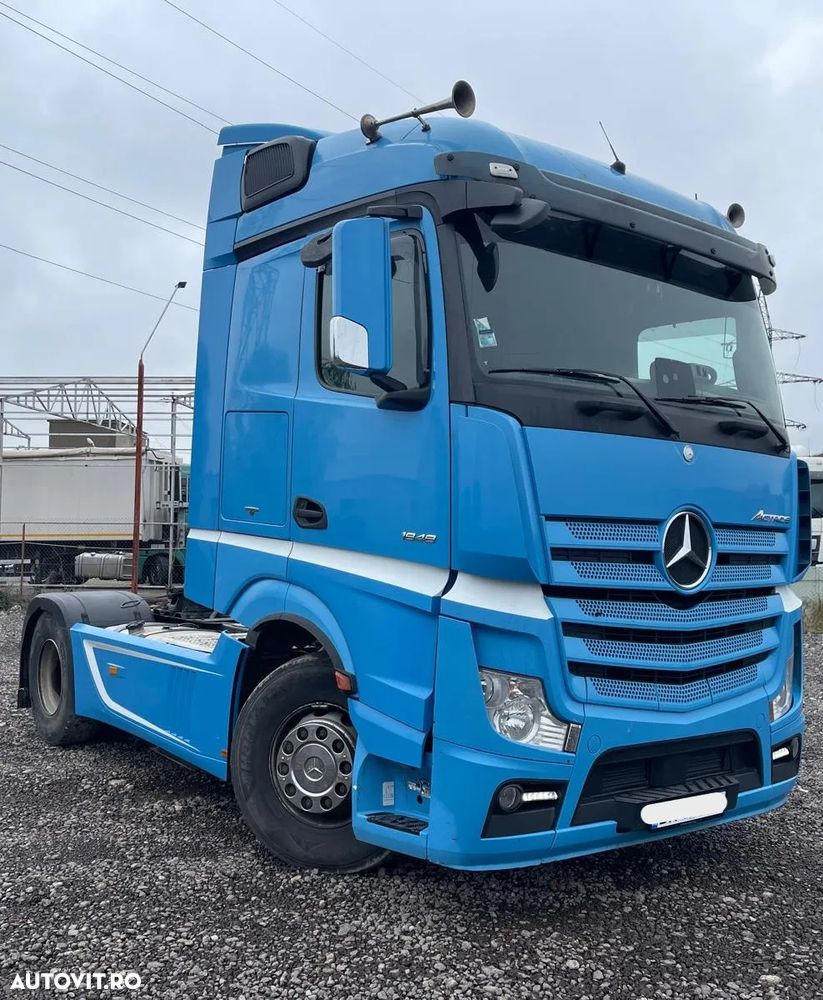 Mercedes-Benz ACTORS