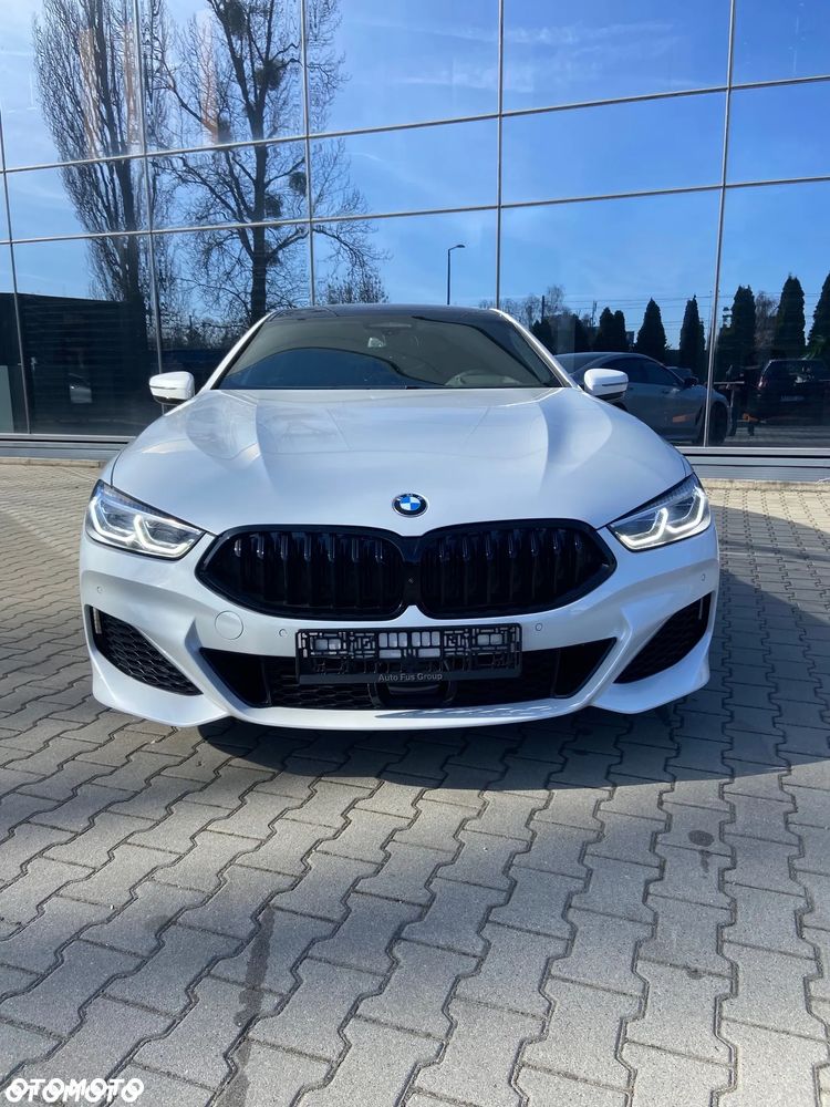 BMW Seria 8 M850i xDrive - 12