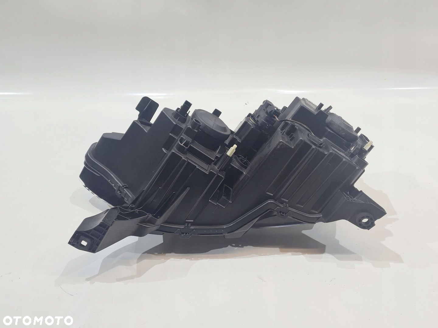 LAMPA PRZÓD PRAWY CITROEN DS3 CROSSBACK EUR 90103061 - 7