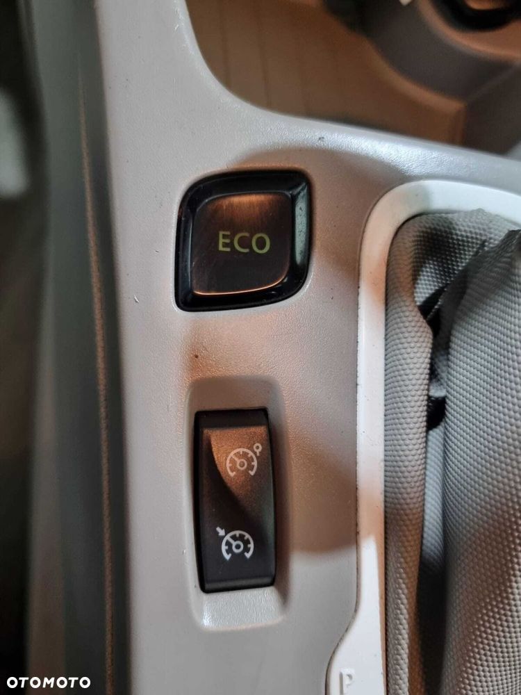 Renault Zoe - 32