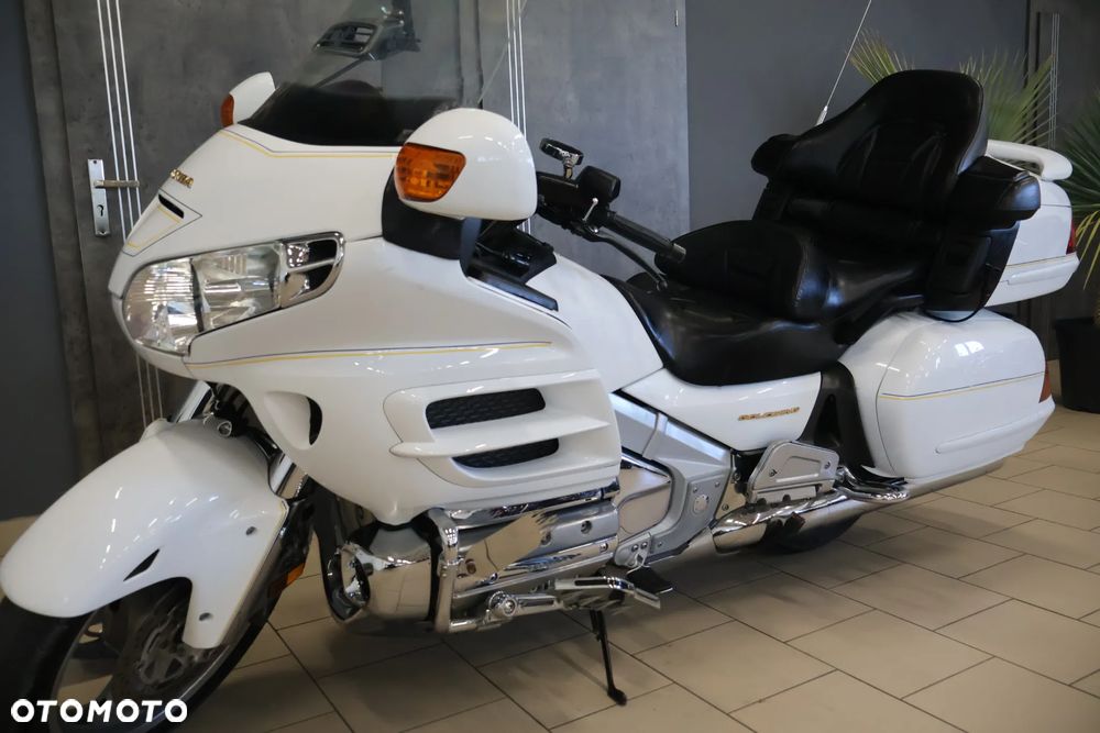 Honda GL - 22