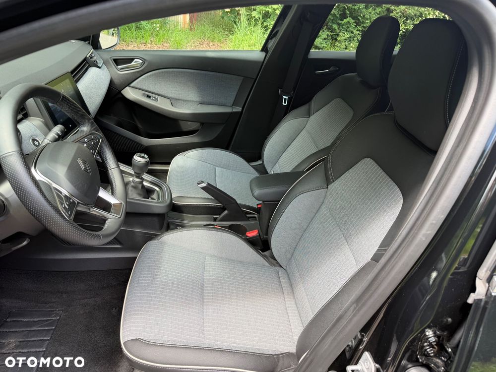 Renault Clio 1.0 TCe Techno - 12