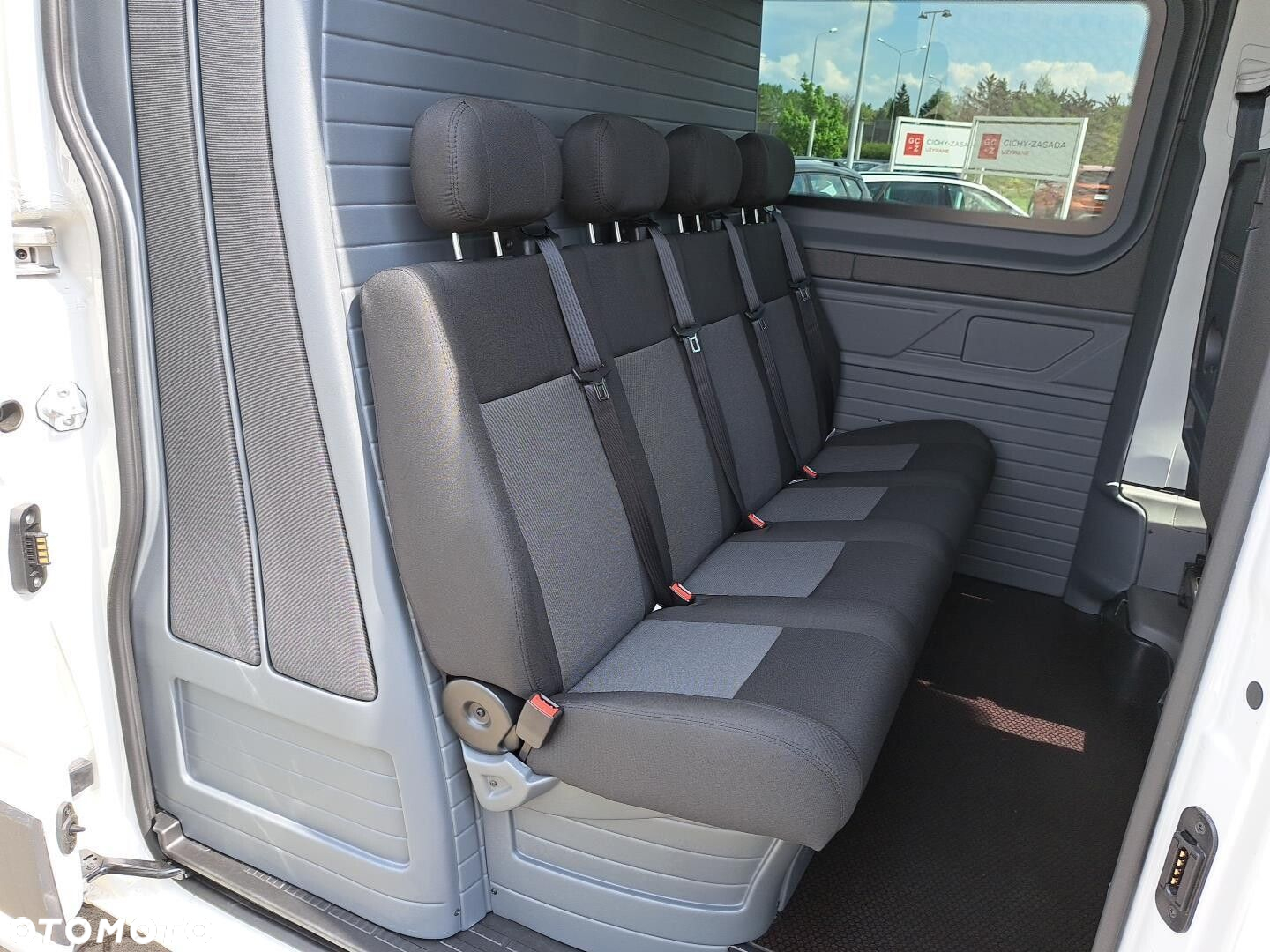 Volkswagen Crafter 35 Furgon z wysokim dachem silnik: 2,0 l EU6 SCR 177 KM, przedni 8-bieg.automatyczna, r.o : 4490 mm - 16
