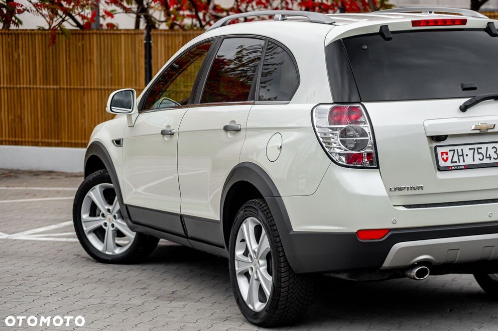 Chevrolet Captiva 3.0 V6 LTZ - 14