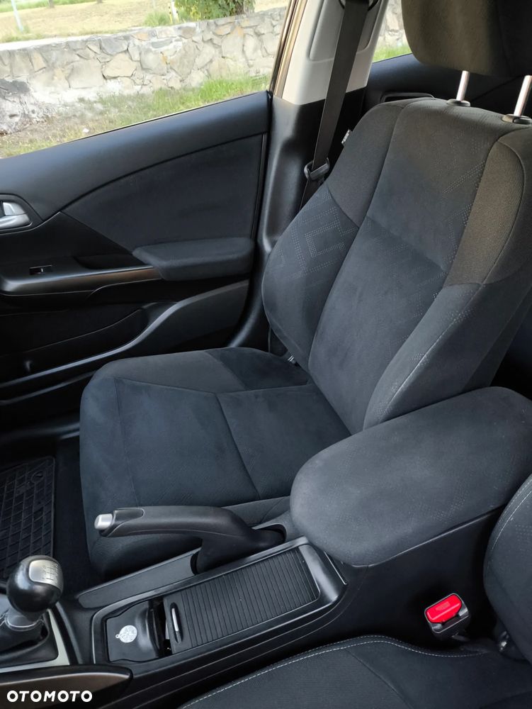 Honda Civic 1.4 i-VTEC Comfort - 31