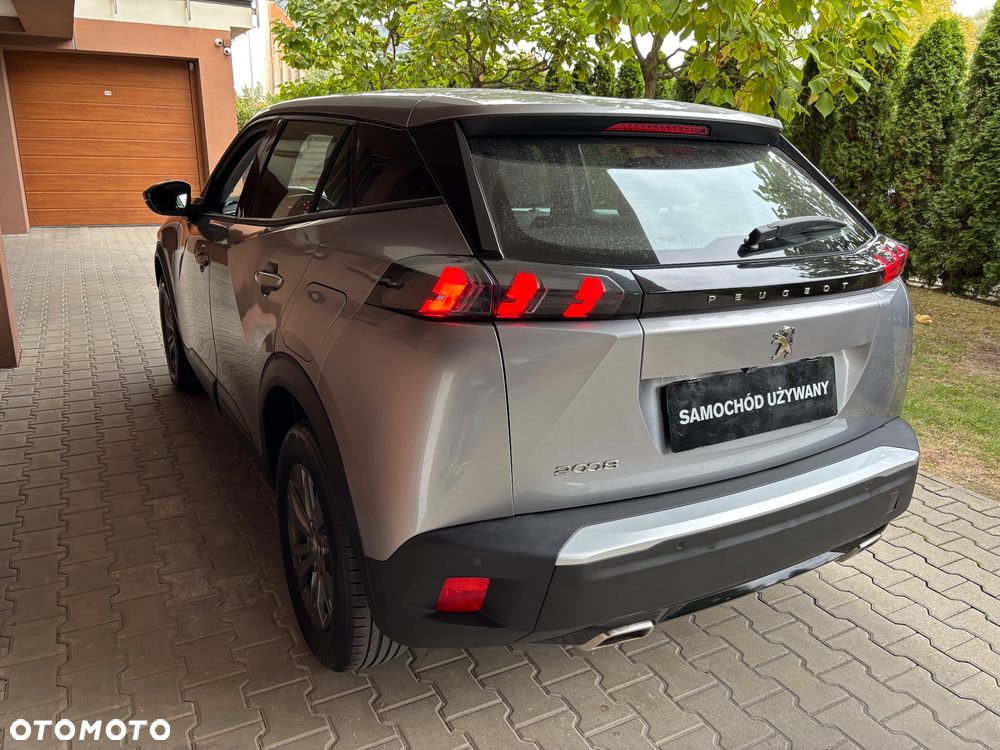 Peugeot 2008 - 10