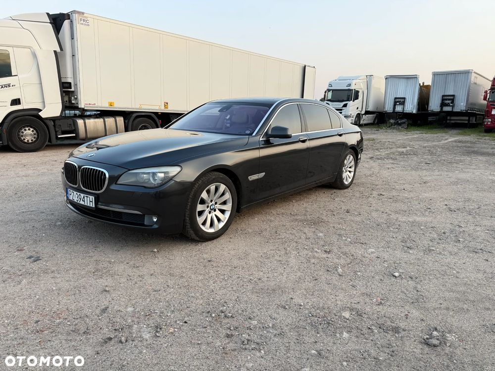 BMW Seria 7 750Li - 2
