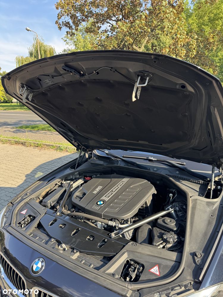 BMW Seria 5 530d xDrive - 17