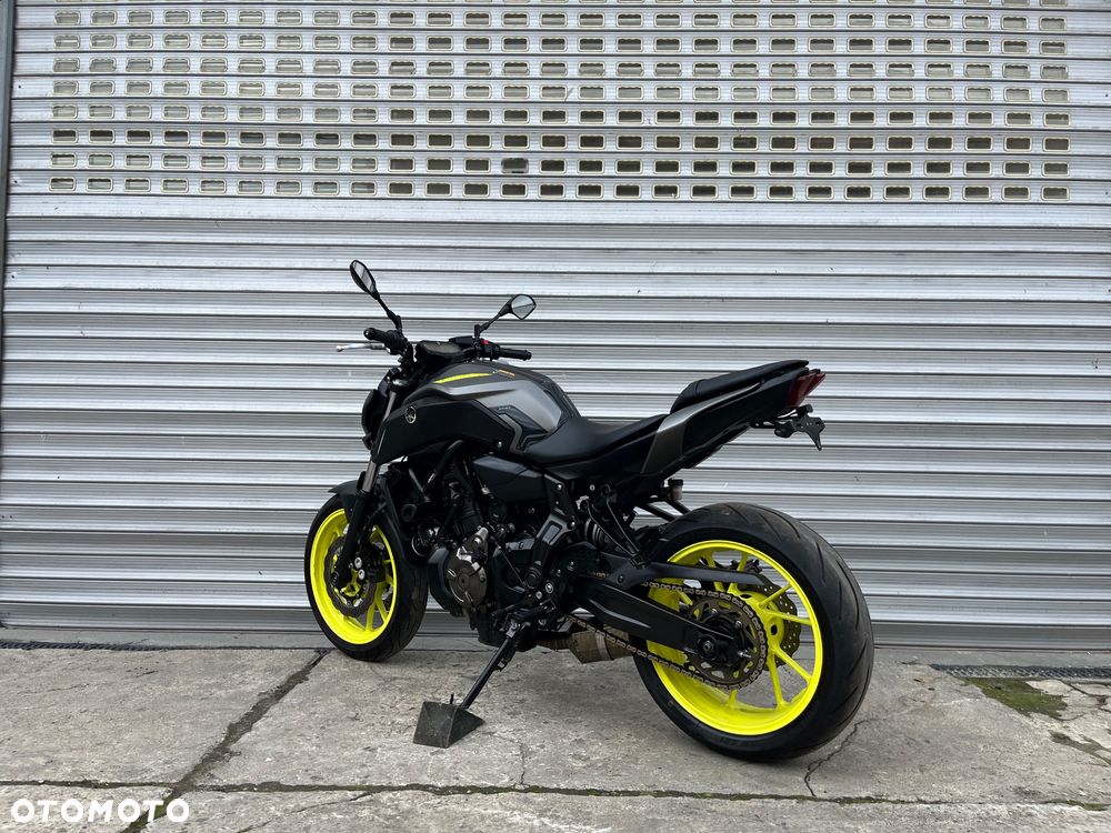 Yamaha MT - 7