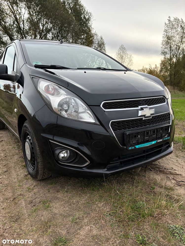 Chevrolet Spark 1.0 + - 12