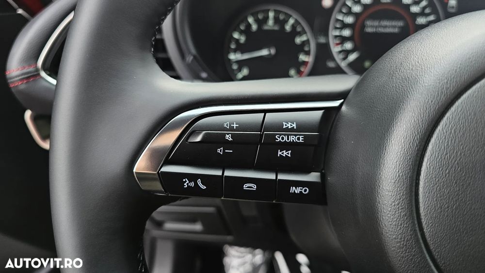 Mazda 3 e-SKYACTIV-X 186 M HYBRID Aut. HOMURA - 11