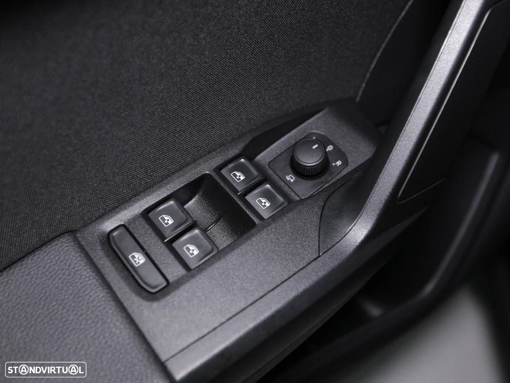 SEAT Arona 1.0 TSI FR - 11