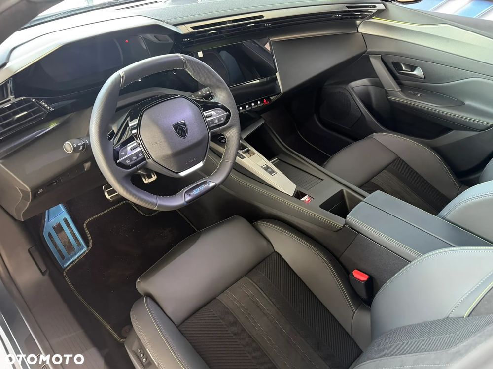 Peugeot 308 1.2 mHEV GT Exclusive S&S e-DCS6 - 11