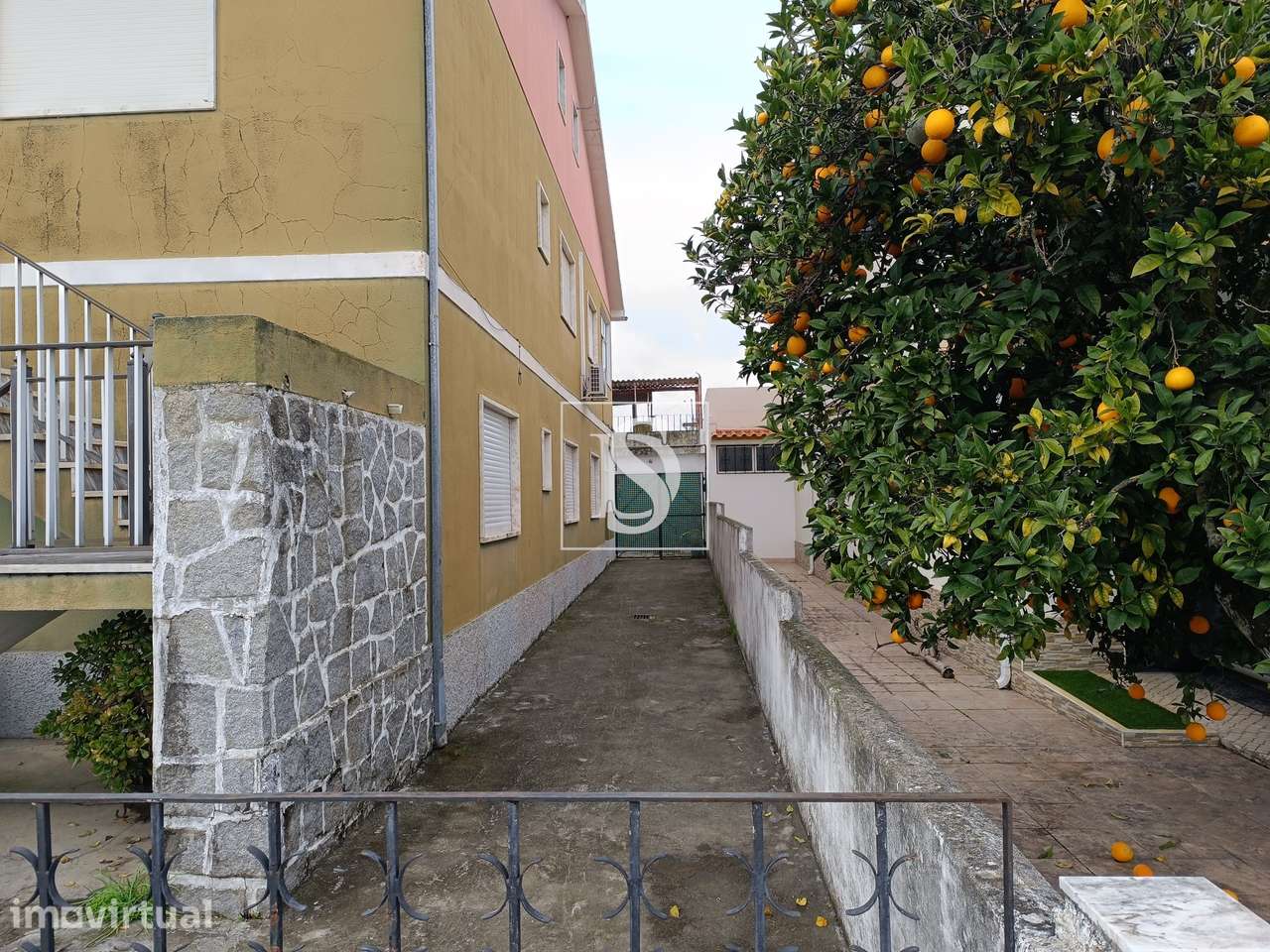 Andar de Moradia T3  – Abrantes (1º Andar) - Grande imagem: 2/37