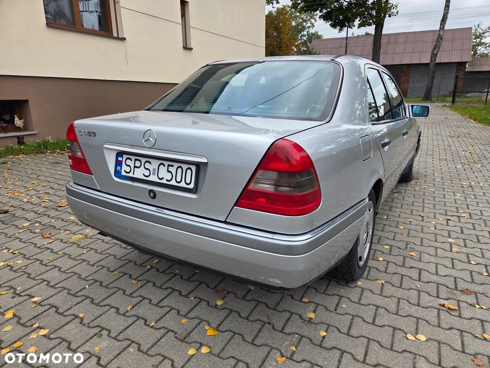 Mercedes-Benz Klasa C 180 Elegance - 8